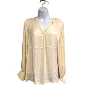 Carmen Marc Valvo Dressy Shirt Off White Studded V Neck NWT Medium